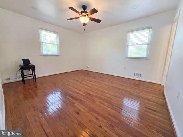 6300 AUTH RD, Suitland, MD 20746