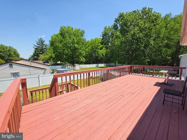 6300 AUTH RD, Suitland, MD 20746