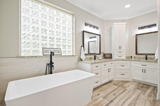 103 Fish Creek Court, Montgomery, TX 77316