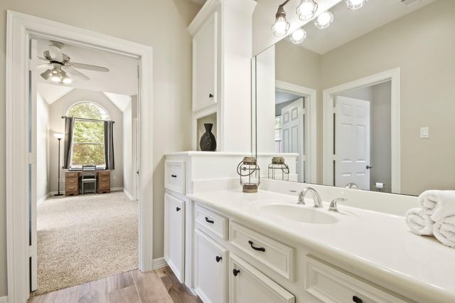 103 Fish Creek Court, Montgomery, TX 77316
