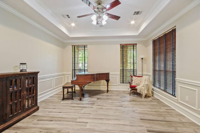 103 Fish Creek Court, Montgomery, TX 77316