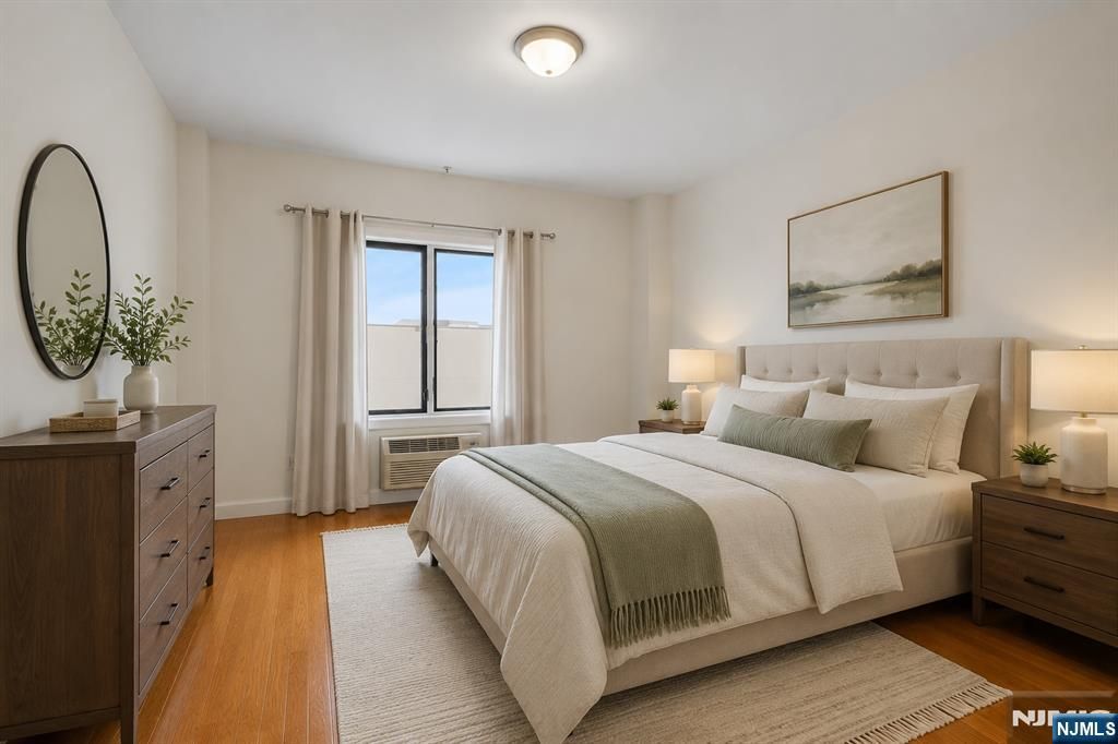 528 52nd Street 201, West New York, NJ 07093