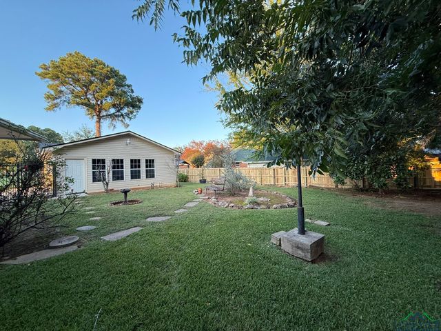 214 IVY LANE, Longview, TX 75605