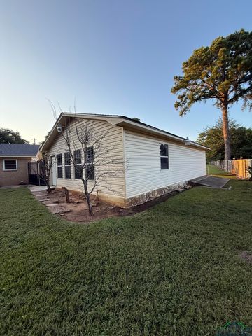 214 IVY LANE, Longview, TX 75605