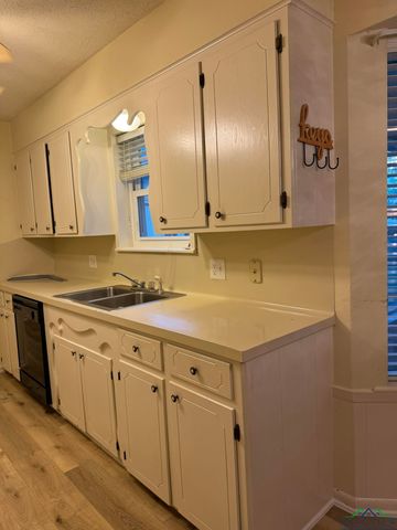 214 IVY LANE, Longview, TX 75605