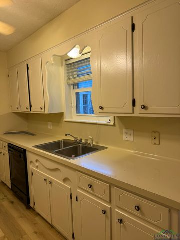 214 IVY LANE, Longview, TX 75605