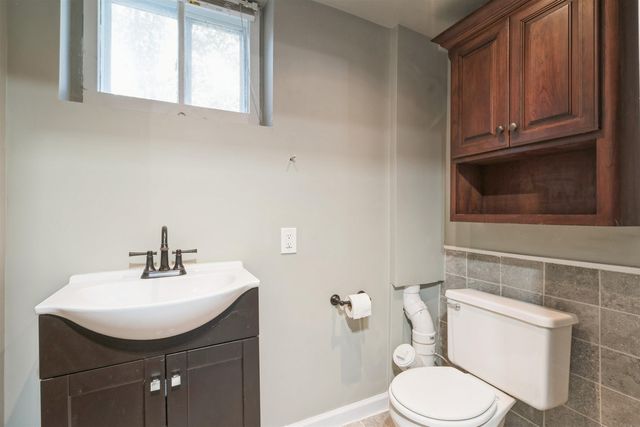 16 NW 5th Street, Oelwein, IA 50662