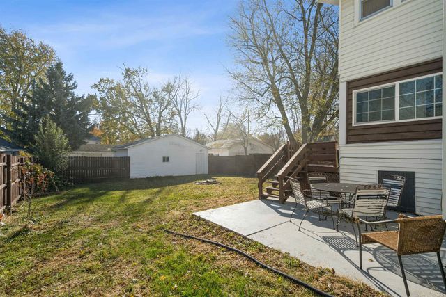 16 NW 5th Street, Oelwein, IA 50662