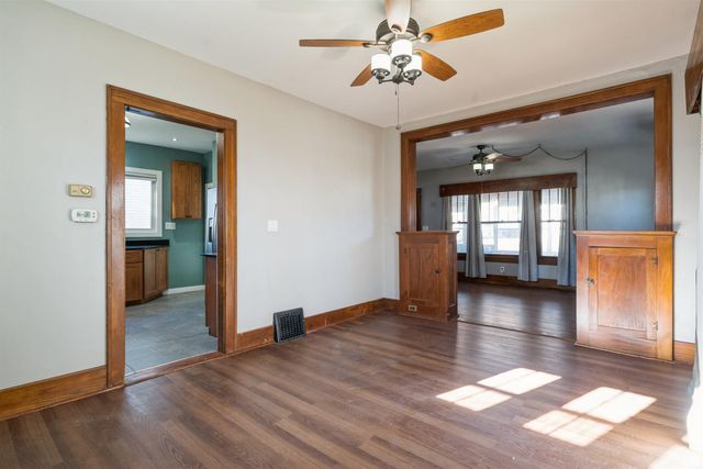 16 NW 5th Street, Oelwein, IA 50662