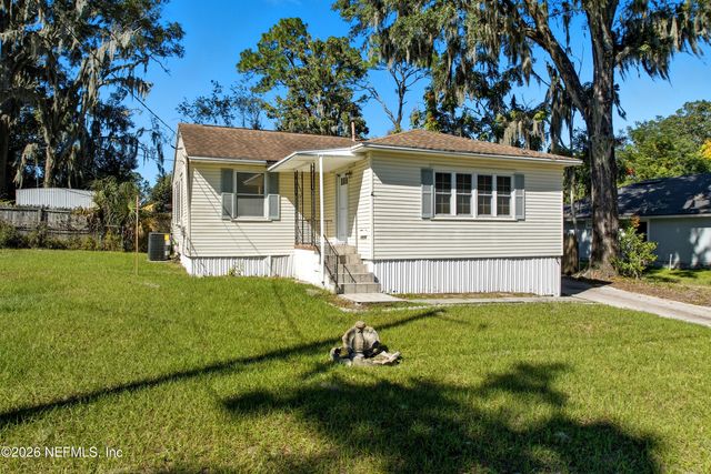 1546 RIVER HILLS Circle W, Jacksonville, FL 32211