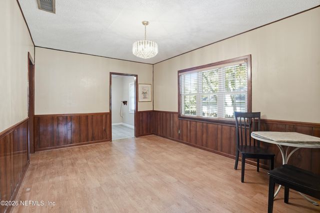 1546 RIVER HILLS Circle W, Jacksonville, FL 32211