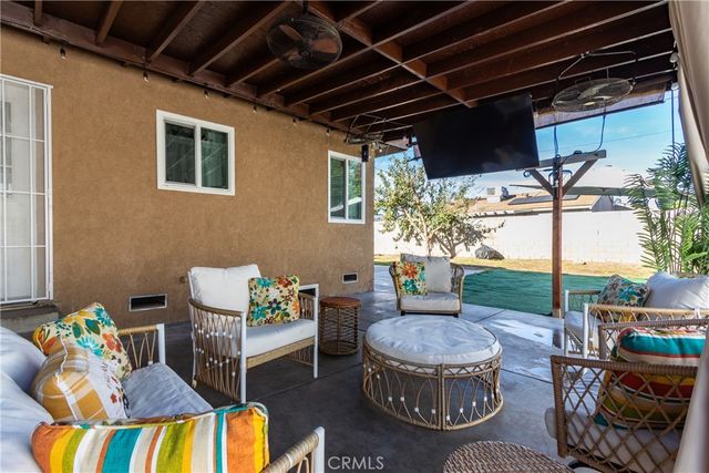 722 S Sycamore, Rialto, CA 92376