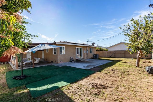 722 S Sycamore, Rialto, CA 92376