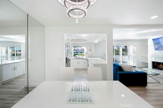 918 Hyde Court, Costa Mesa, CA 92626