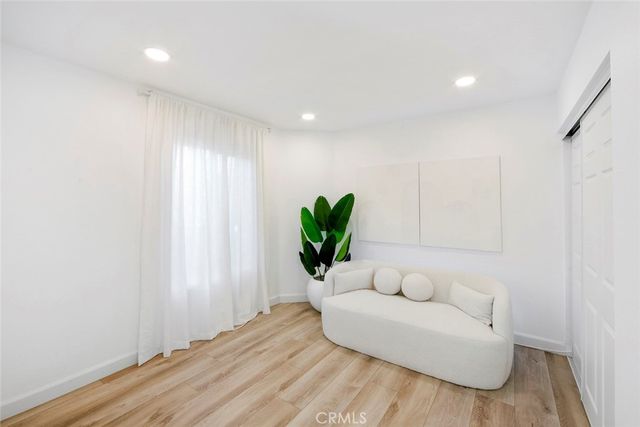 918 Hyde Court, Costa Mesa, CA 92626