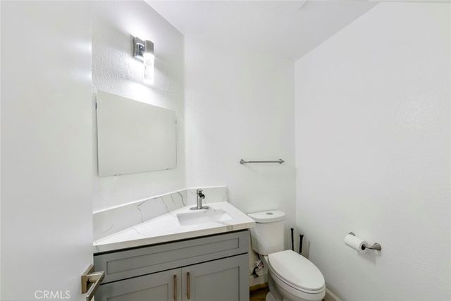 918 Hyde Court, Costa Mesa, CA 92626