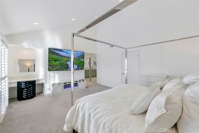 918 Hyde Court, Costa Mesa, CA 92626