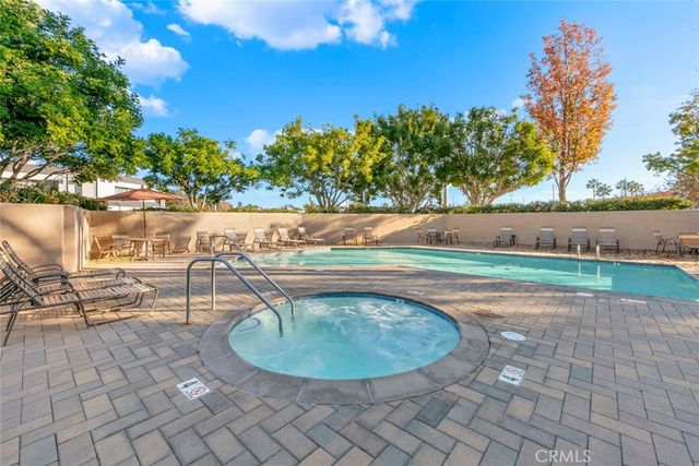 918 Hyde Court, Costa Mesa, CA 92626