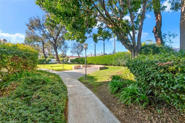 918 Hyde Court, Costa Mesa, CA 92626