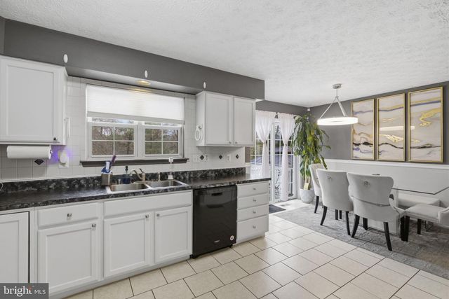 1107 HARFORD TOWN DR, Abingdon, MD 21009