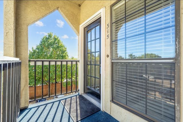 4800 W Lovers Lane 315, Dallas, TX 75209