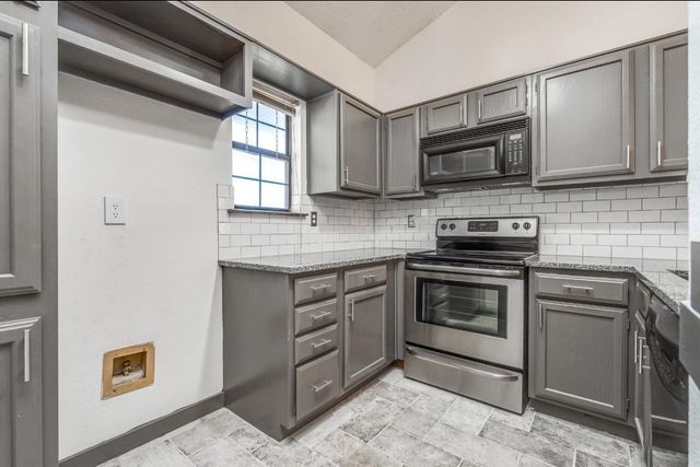 4800 W Lovers Lane 315, Dallas, TX 75209
