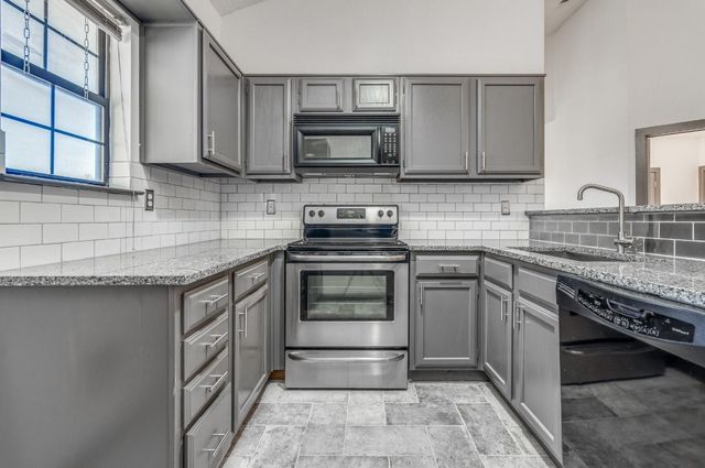 4800 W Lovers Lane 315, Dallas, TX 75209