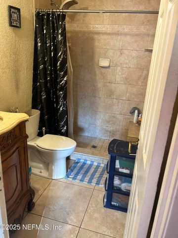 718 OAKS MANOR Court, M1-2, Jacksonville, FL 32211