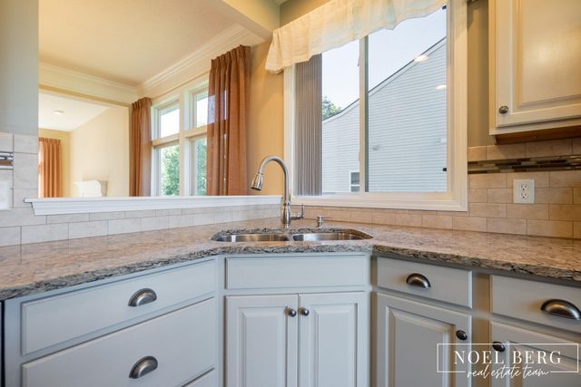 15 W Watershore Drive, Muskegon, MI 49444