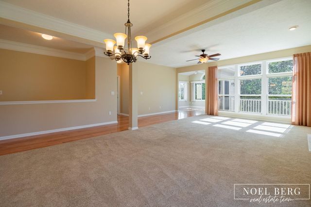15 W Watershore Drive, Muskegon, MI 49444