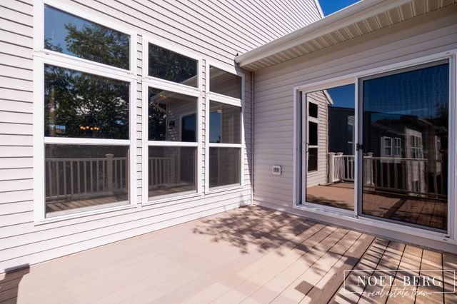 15 W Watershore Drive, Muskegon, MI 49444