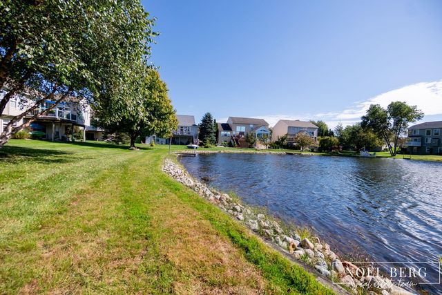 15 W Watershore Drive, Muskegon, MI 49444