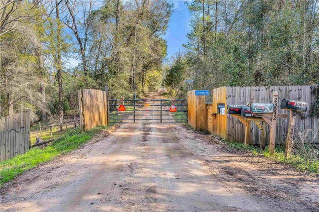 23532 Dunbar Road, Robertsdale, AL 36567