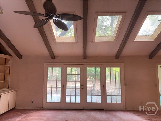 18 Monastery Road, Savannah, GA 31411