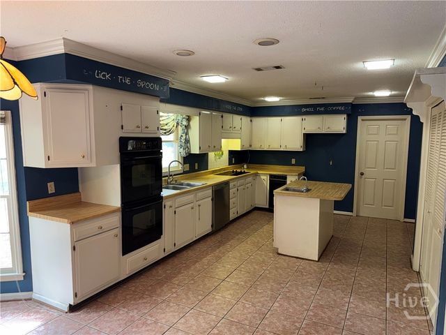 18 Monastery Road, Savannah, GA 31411