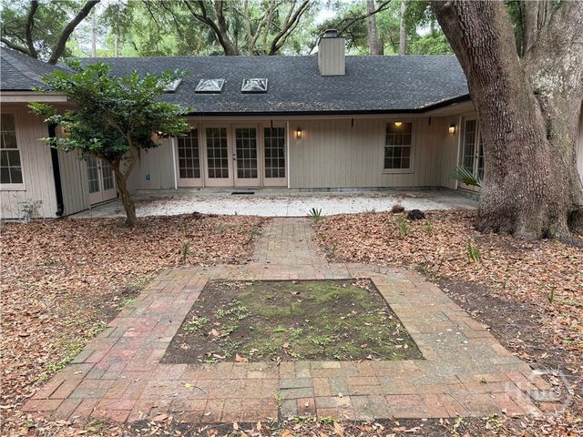18 Monastery Road, Savannah, GA 31411