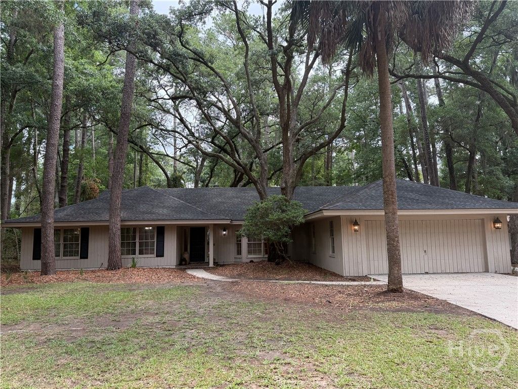 18 Monastery Road, Savannah, GA 31411