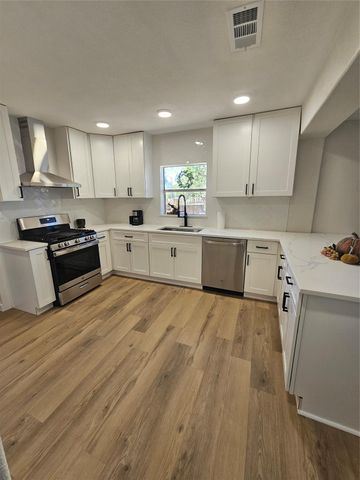 3126 Ohio Street A, Baytown, TX 77520