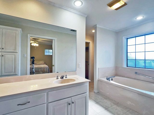 810 Torribrooke Lane, Athens, TX 75751