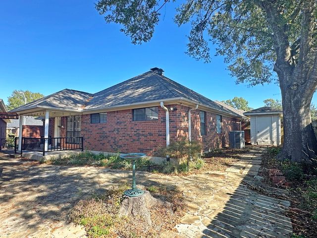 810 Torribrooke Lane, Athens, TX 75751