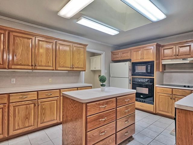 810 Torribrooke Lane, Athens, TX 75751