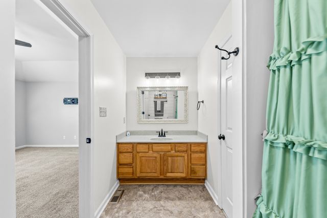 824 Mulberry Dr, Columbia, TN 38401