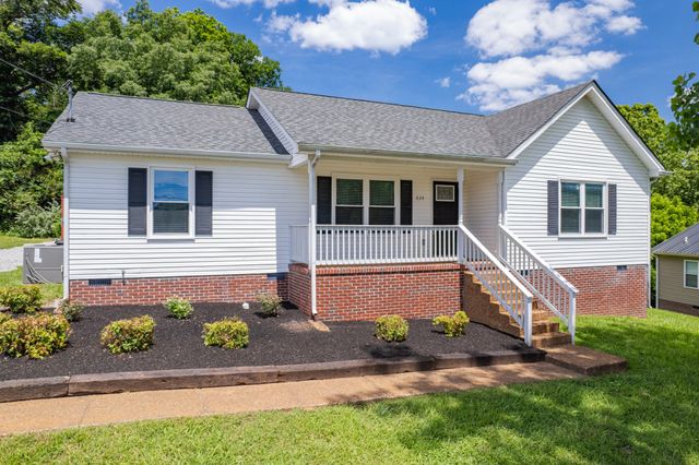 824 Mulberry Dr, Columbia, TN 38401
