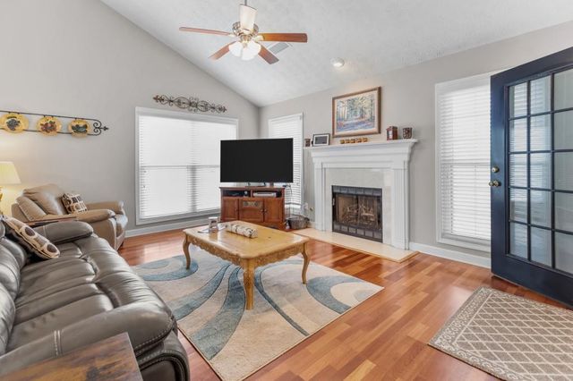 5780 Newberry Point Drive, Flowery Branch, GA 30542