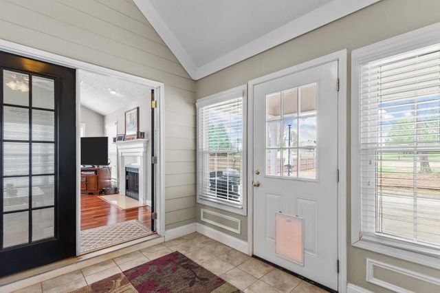 5780 Newberry Point Drive, Flowery Branch, GA 30542