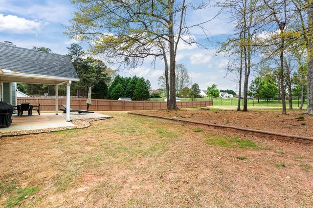 5780 Newberry Point Drive, Flowery Branch, GA 30542