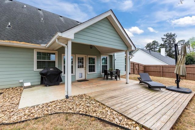 5780 Newberry Point Drive, Flowery Branch, GA 30542