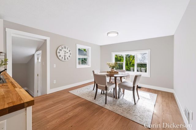 10860 Douglas Avenue, Cooper Twp, MI 49080