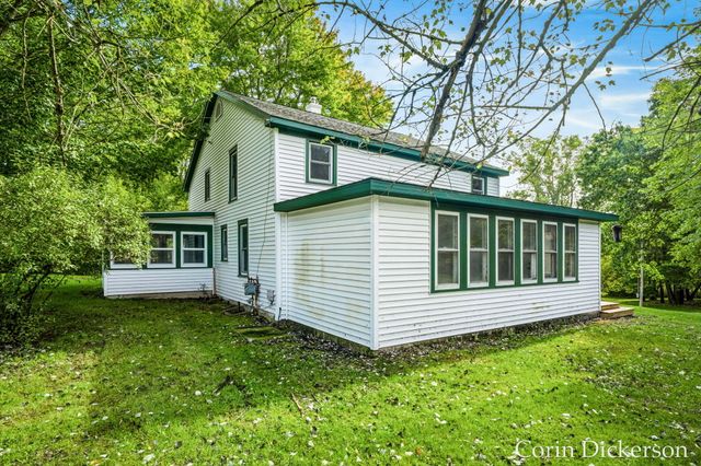 10860 Douglas Avenue, Cooper Twp, MI 49080