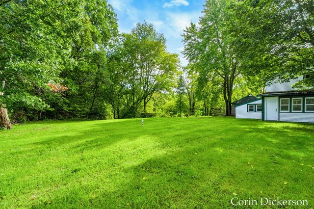 10860 Douglas Avenue, Cooper Twp, MI 49080